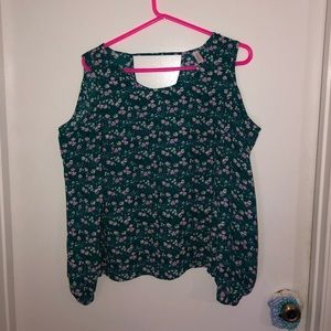 Xhiliration floral blouse